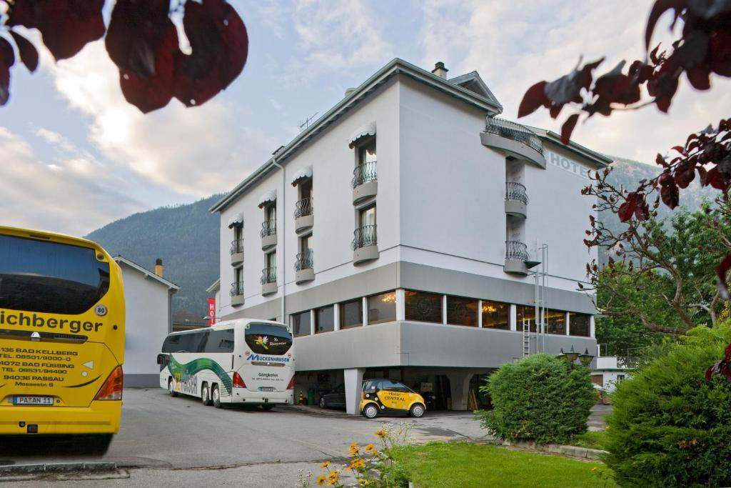 Hotel Central Brig Exterior photo